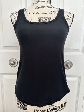 Offline by Aerie Solid Black Ribbed Knit Sleeveless Scoop Neck Tank Top XS